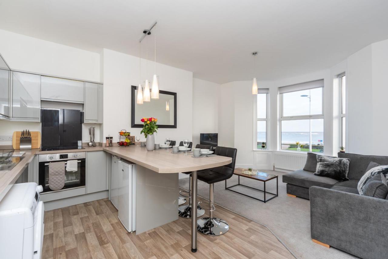 לואסטופט Sea Views Stunning 2 Bedroom Apartment # מראה חיצוני תמונה